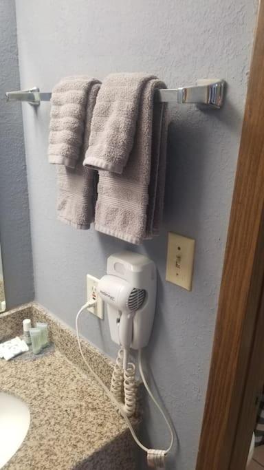 Hotel 2 Queen Beds Hotel Room 222 Wi-Fi Hot Tub Booking Stillwater Luaran gambar