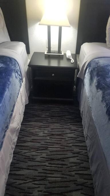 Hotel 2 Queen Beds Hotel Room 222 Wi-Fi Hot Tub Booking Stillwater Luaran gambar